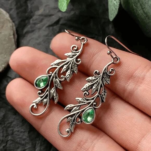Boho Emerald Filigree Leaf Dangle Earrings - Picture 4 of 6